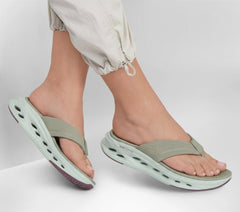 Skechers Skechers Max Cushioning Glide-Step Sandal - Audra Women