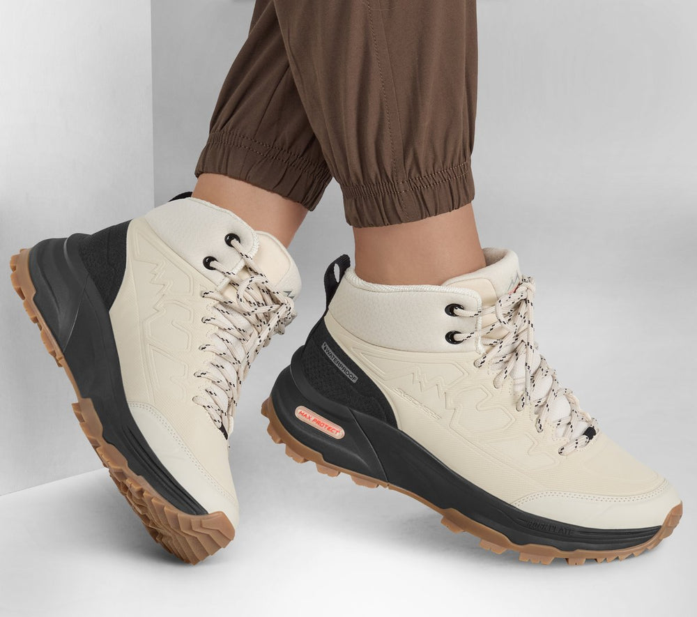 Skechers Skechers Waterproof: Max Protect Legacy - Weekend Getaway Women