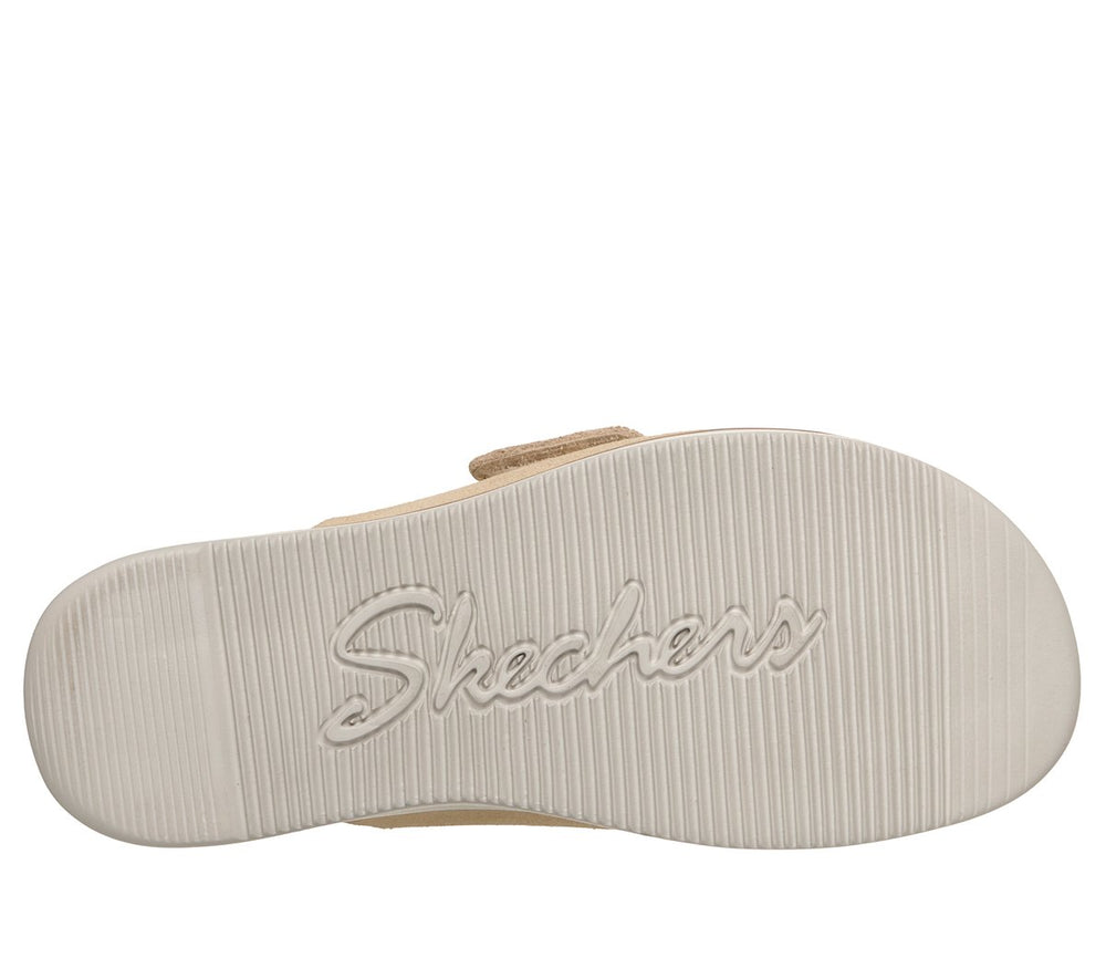 Skechers Skechers Relaxed Fit: Lifted Comfort - Beyond Classy Women
