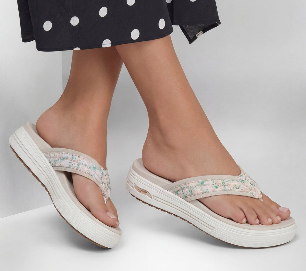 Skechers Skechers Arch Fit Arcade Sandal - Flora Friends Women