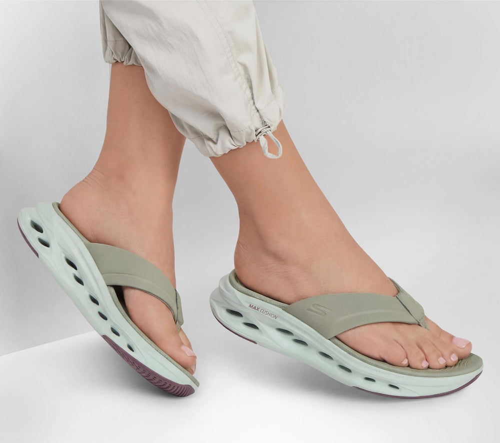 Skechers Skechers Max Cushioning Glide-Step Sandal - Audra Women
