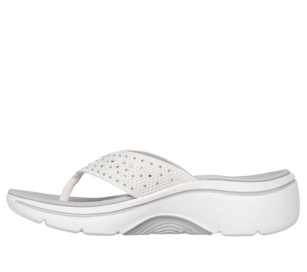 Skechers Skechers GO WALK Arch Fit 2.0 Sandal - Claire Women