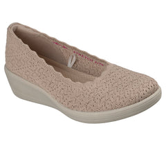 Skechers Skechers Relaxed Fit: Newport Wedge - Softly Stitched Women