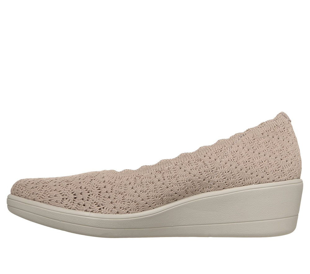 Skechers Skechers Relaxed Fit: Newport Wedge - Softly Stitched Women